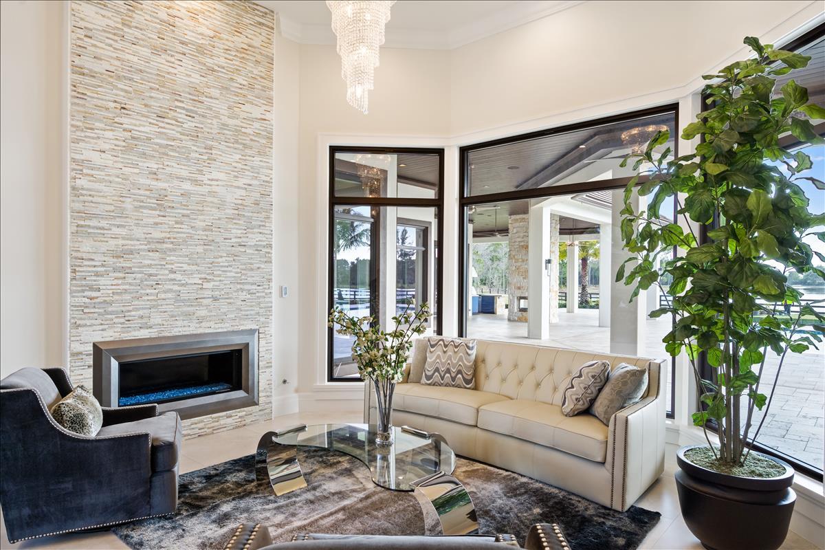 HOMELAND - Residential