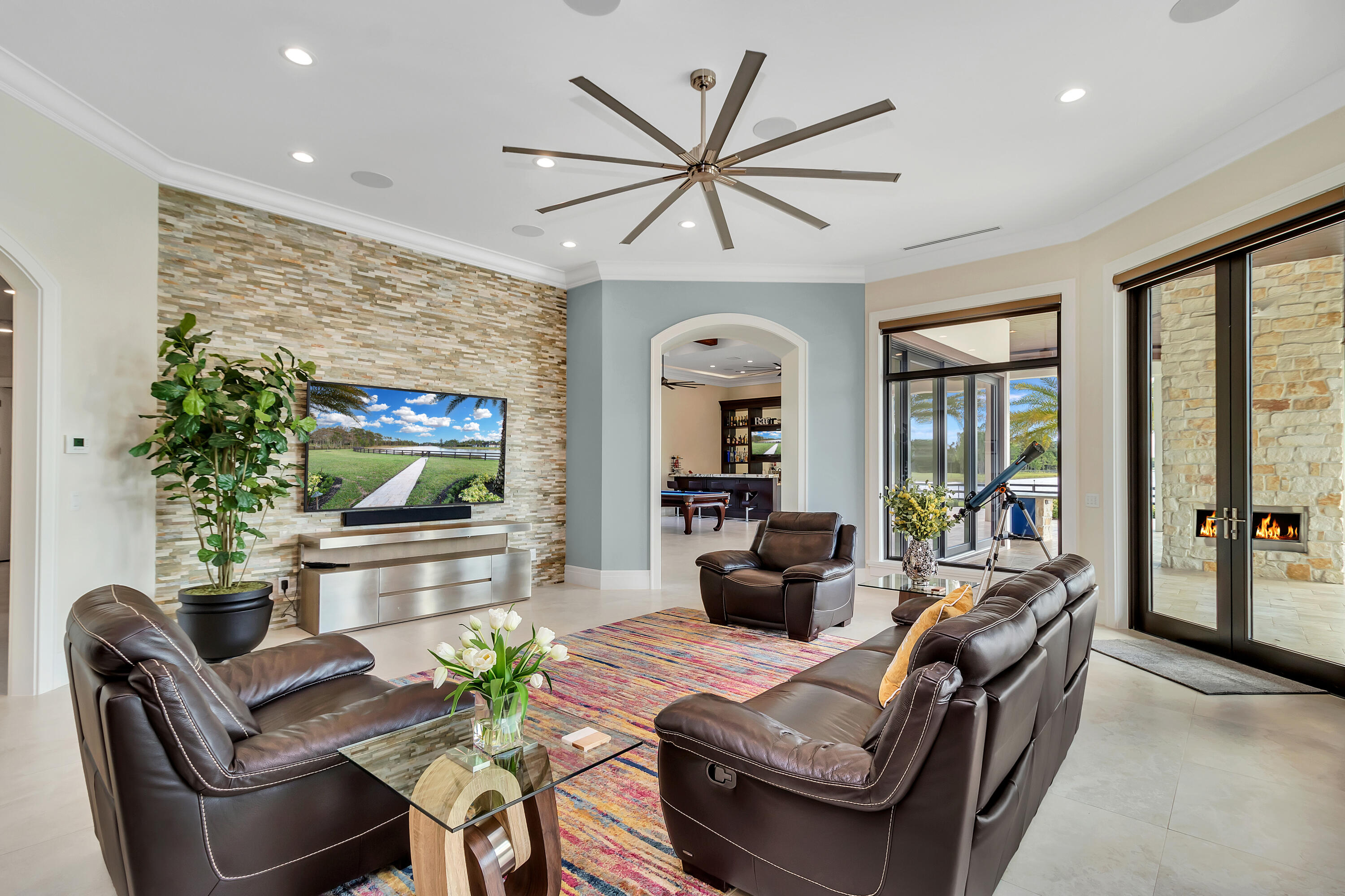 HOMELAND - Residential