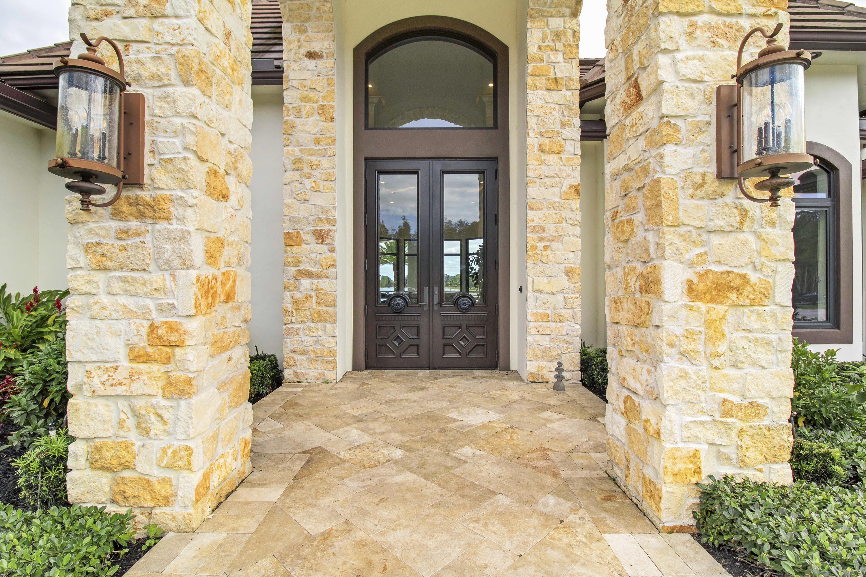 HOMELAND - Residential