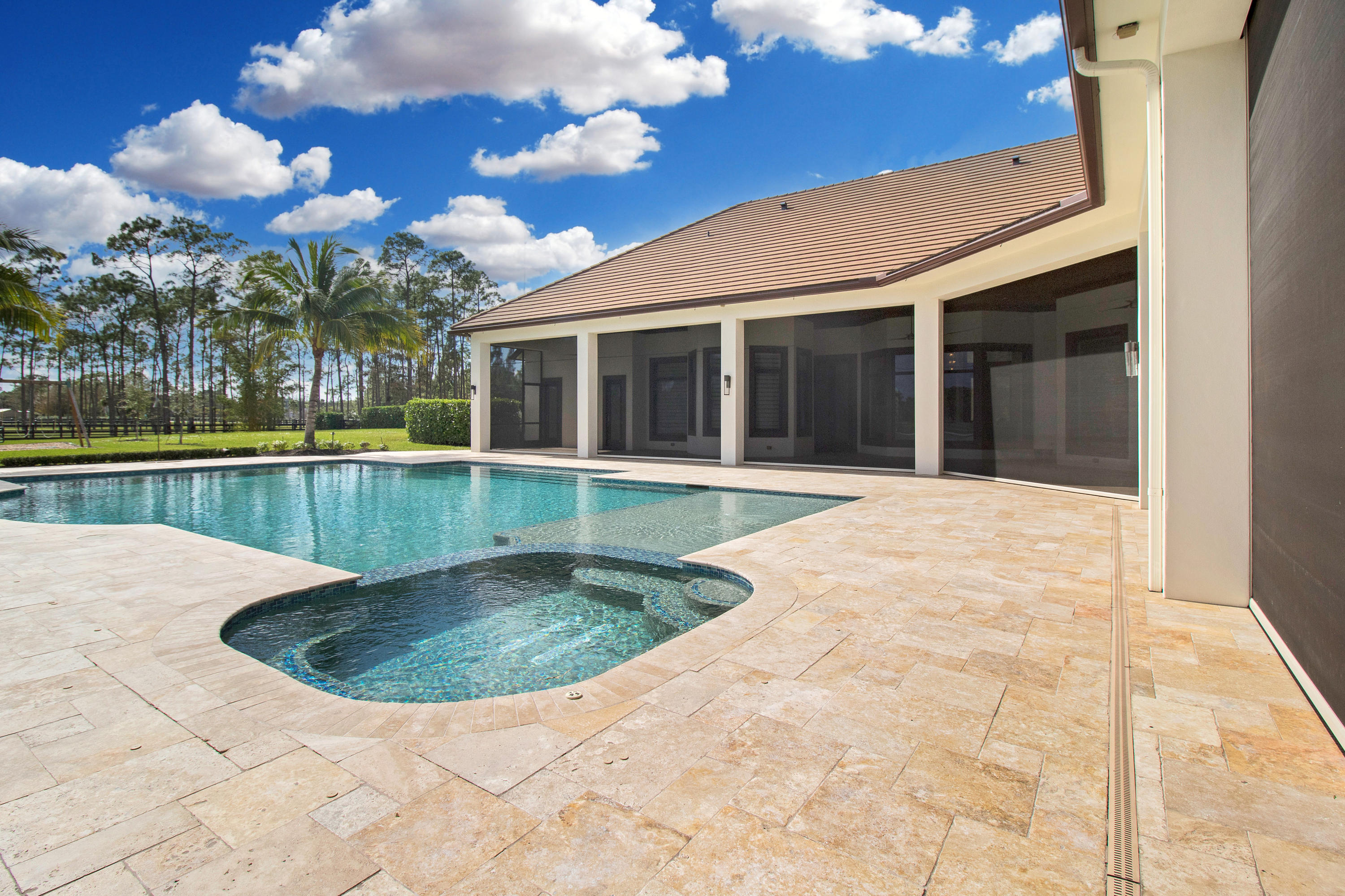 HOMELAND - Residential