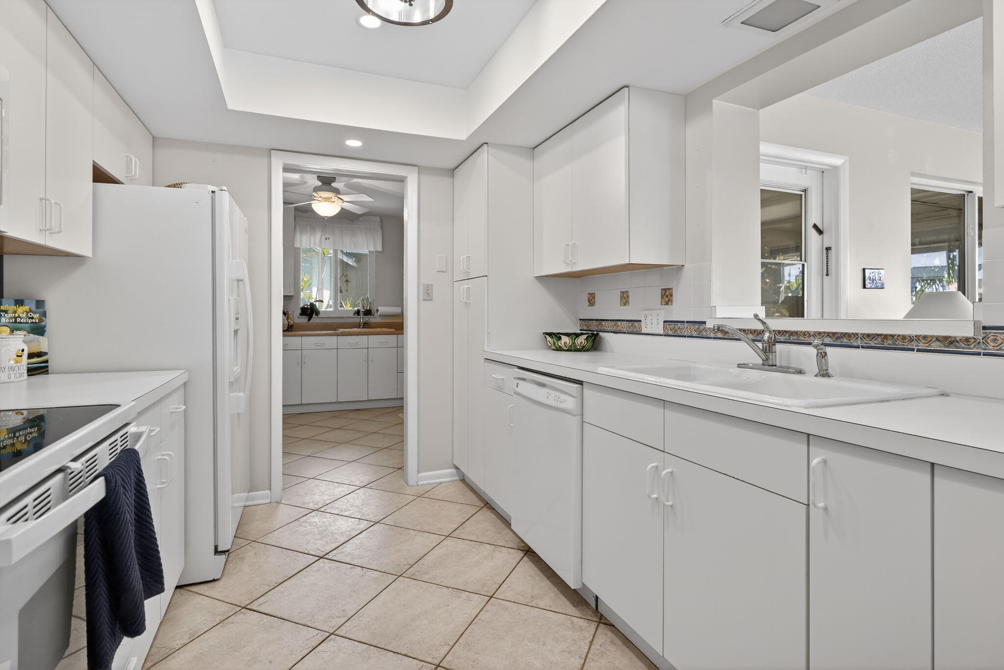 SEAGATE HARBOR - Residential