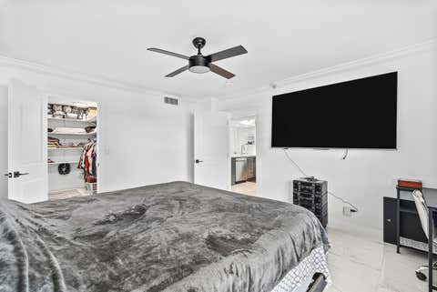 Tiny photo for 18 Royal Palm Way #109, Boca Raton, FL 33432 (MLS # B26037008)