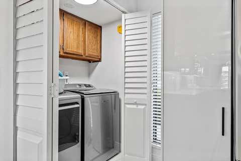 Tiny photo for 18 Royal Palm Way #109, Boca Raton, FL 33432 (MLS # B26037008)