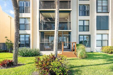 Tiny photo for 18 Royal Palm Way #109, Boca Raton, FL 33432 (MLS # B26037008)