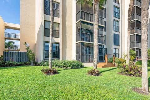 Tiny photo for 18 Royal Palm Way #109, Boca Raton, FL 33432 (MLS # B26037008)