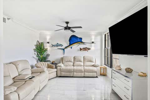 Tiny photo for 18 Royal Palm Way #109, Boca Raton, FL 33432 (MLS # B26037008)
