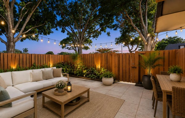 2229 22ND WAY, WEST PALM BEACH, FL 33407 - Image b7a88bb258540e635c862e3e53ae7cd3/494646344