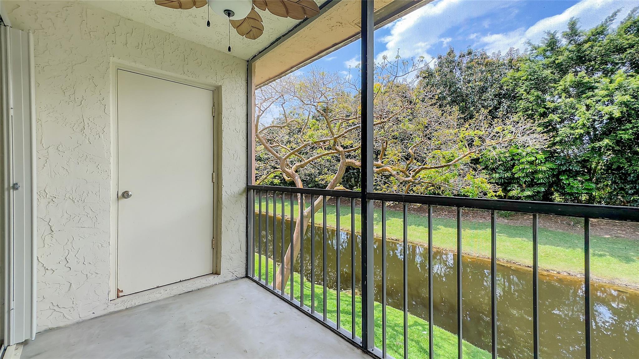 Racquet Club Apts At - Residential Lease