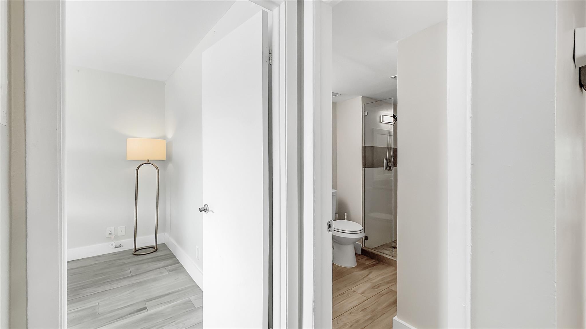 Racquet Club Apts At - Residential Lease