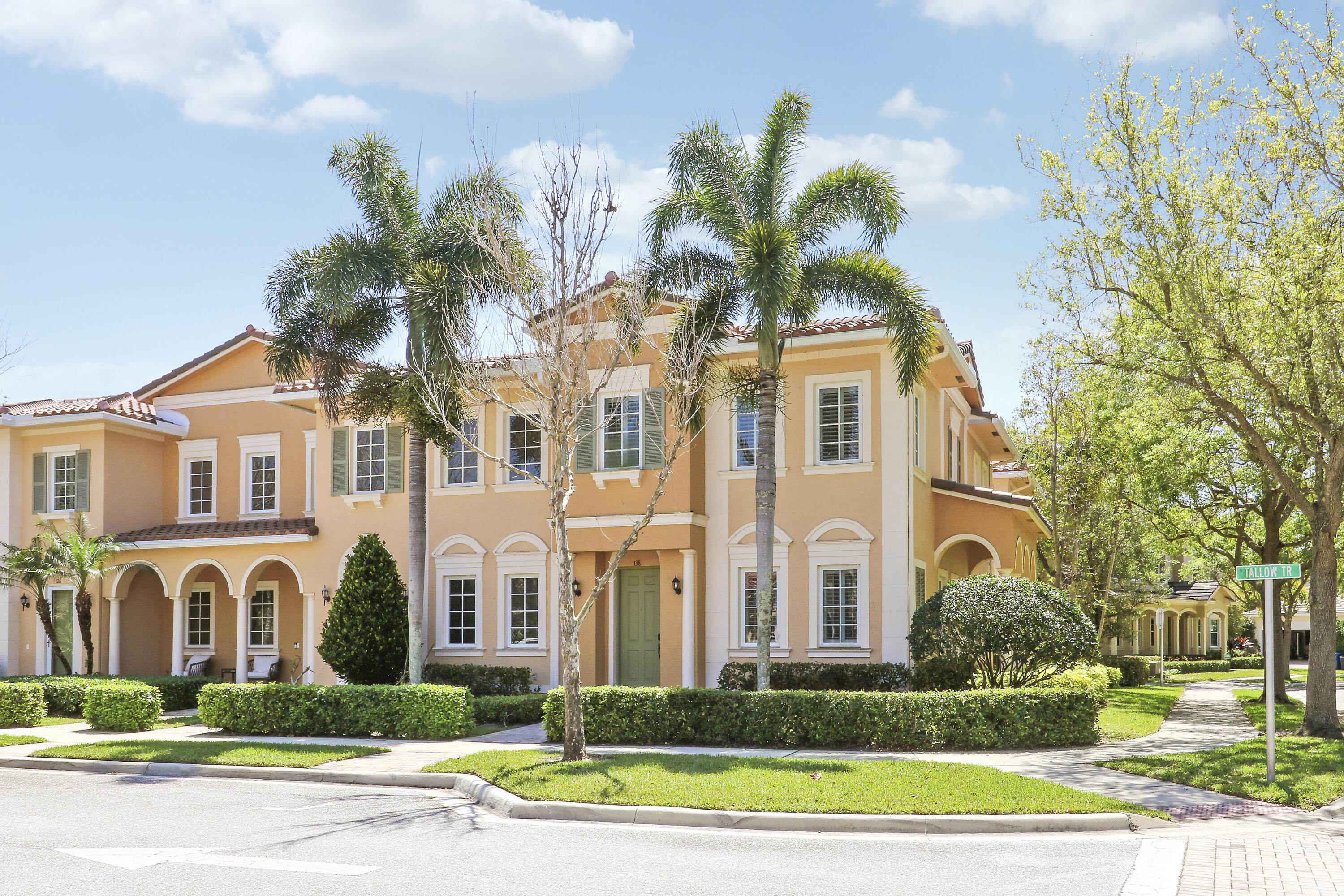 CANTERBURY PLACE - Residential