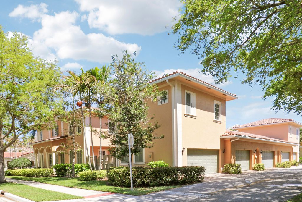 Photo of 138 Tallow Trail, Jupiter, FL 33458 (MLS # B26006609)