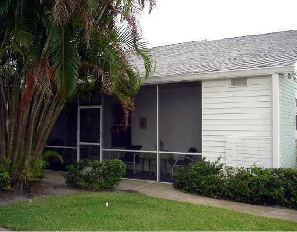 Photo of 2109 SE Edler Drive, Stuart, FL 34994 (MLS # R10983058)