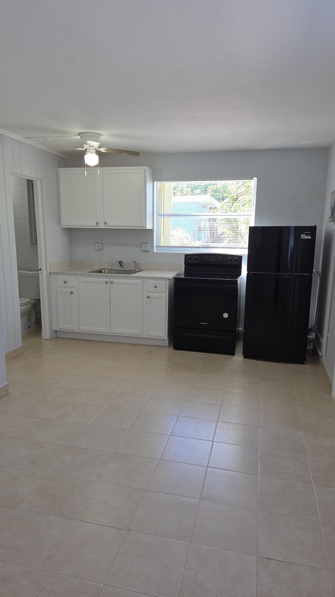 ESTATES OF SOUTH PALM BEACH - Residential Lease