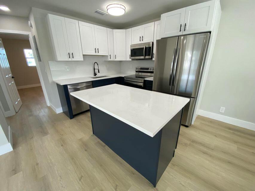 332 Walton Boulevard 1