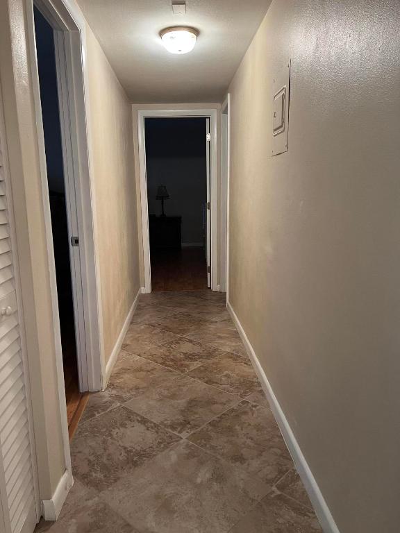 EVERETT ARMS NO 3 CONDO - Residential Lease