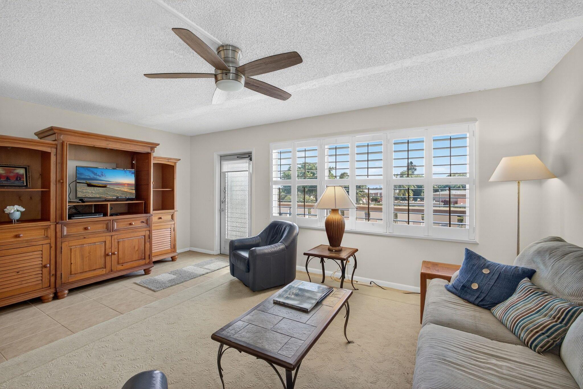 DOVER CONDO B - Residential