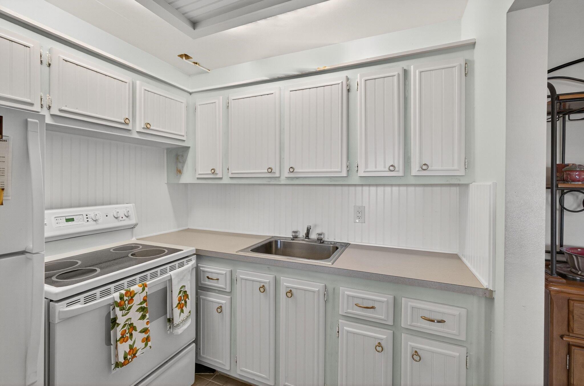 DOVER CONDO B - Residential