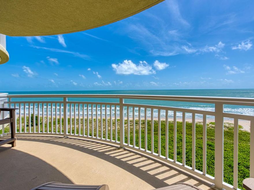 Grand Isle - Oceanfront 3BR, 3 full bath unit with gorgeous ocean views. Travertine Marble thru out living areas, granite kitchen, wood cabinets, crown molding, garage incl. Sizes are approx/subj to error.
