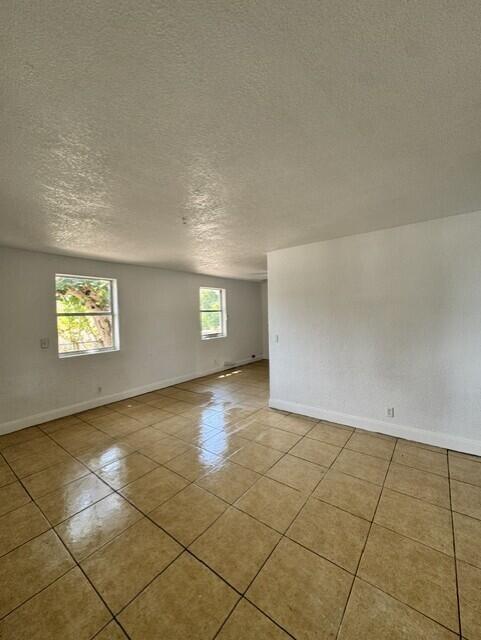 RIVIERA BEACH HEIGHTS ADD 4 - Residential