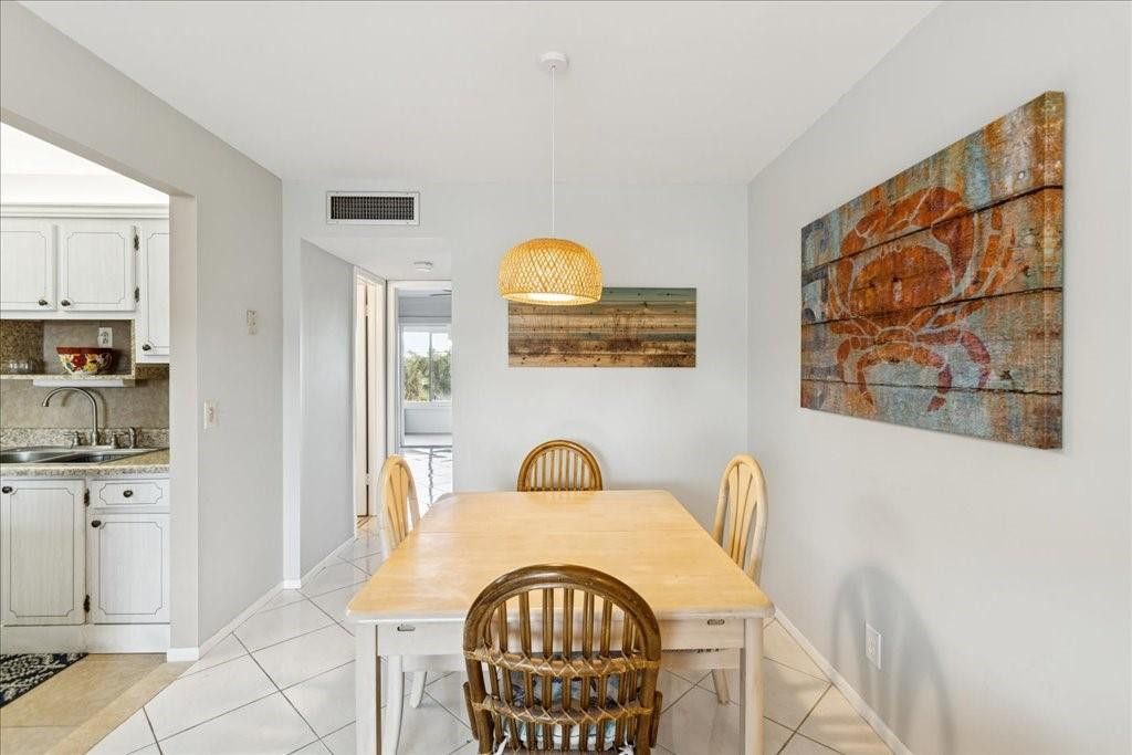 Photo of 95 North Boulevard #2B, Boynton Beach, FL 33435 (MLS # F10537301)