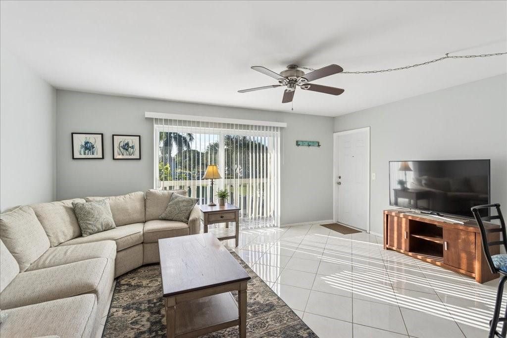 Photo of 95 North Boulevard #2B, Boynton Beach, FL 33435 (MLS # F10537301)