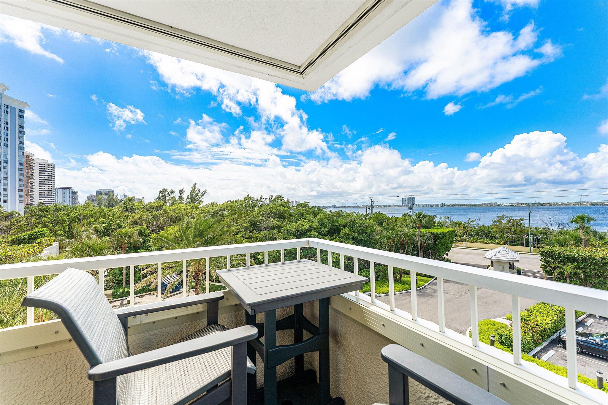 REACHES - Residential