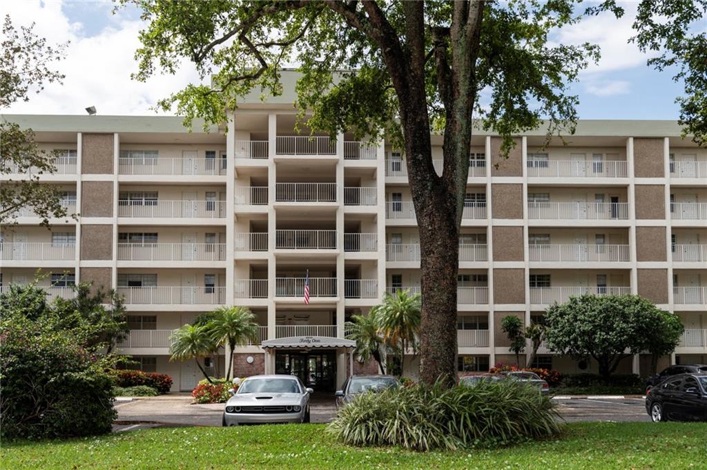 Palm Aire - Residential