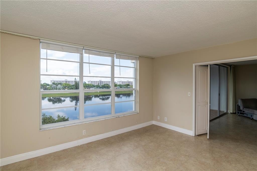 Palm Aire - Residential