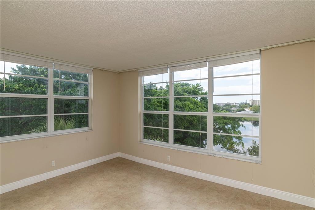 Palm Aire - Residential
