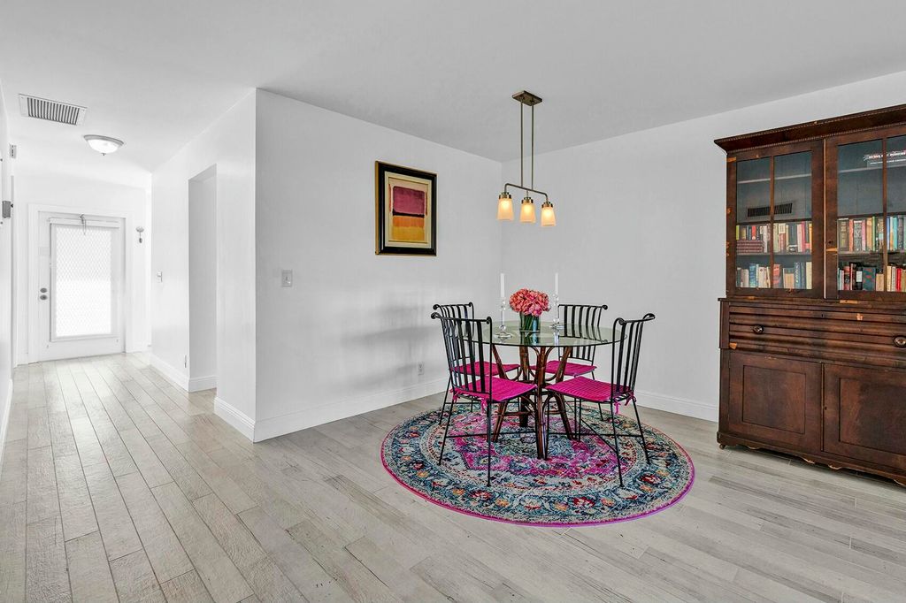 Photo of 1121 Cactus Terrace #102, Delray Beach, FL 33445 (MLS # R11076029)