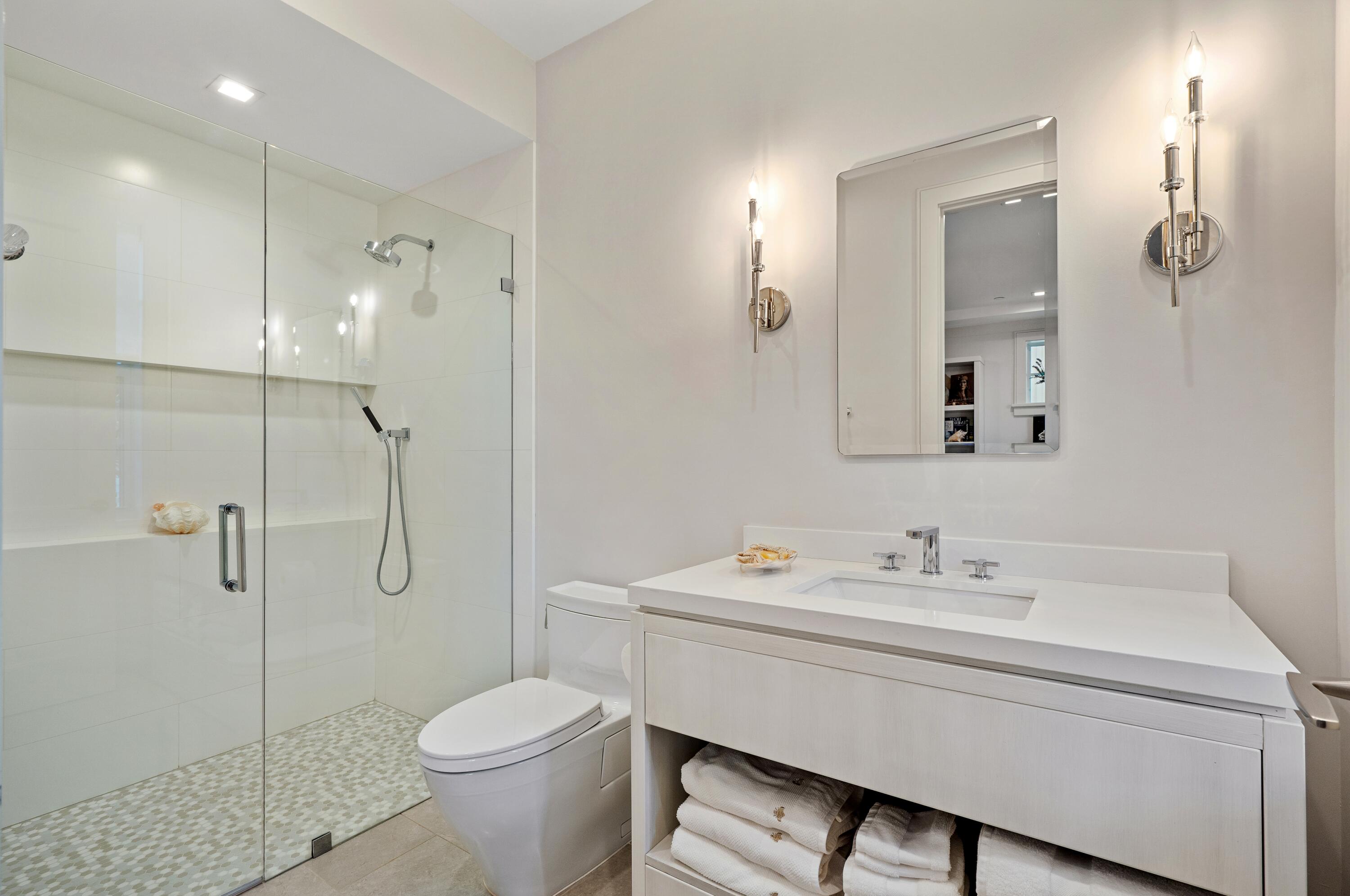 SEAGLASS COTTAGES - Residential