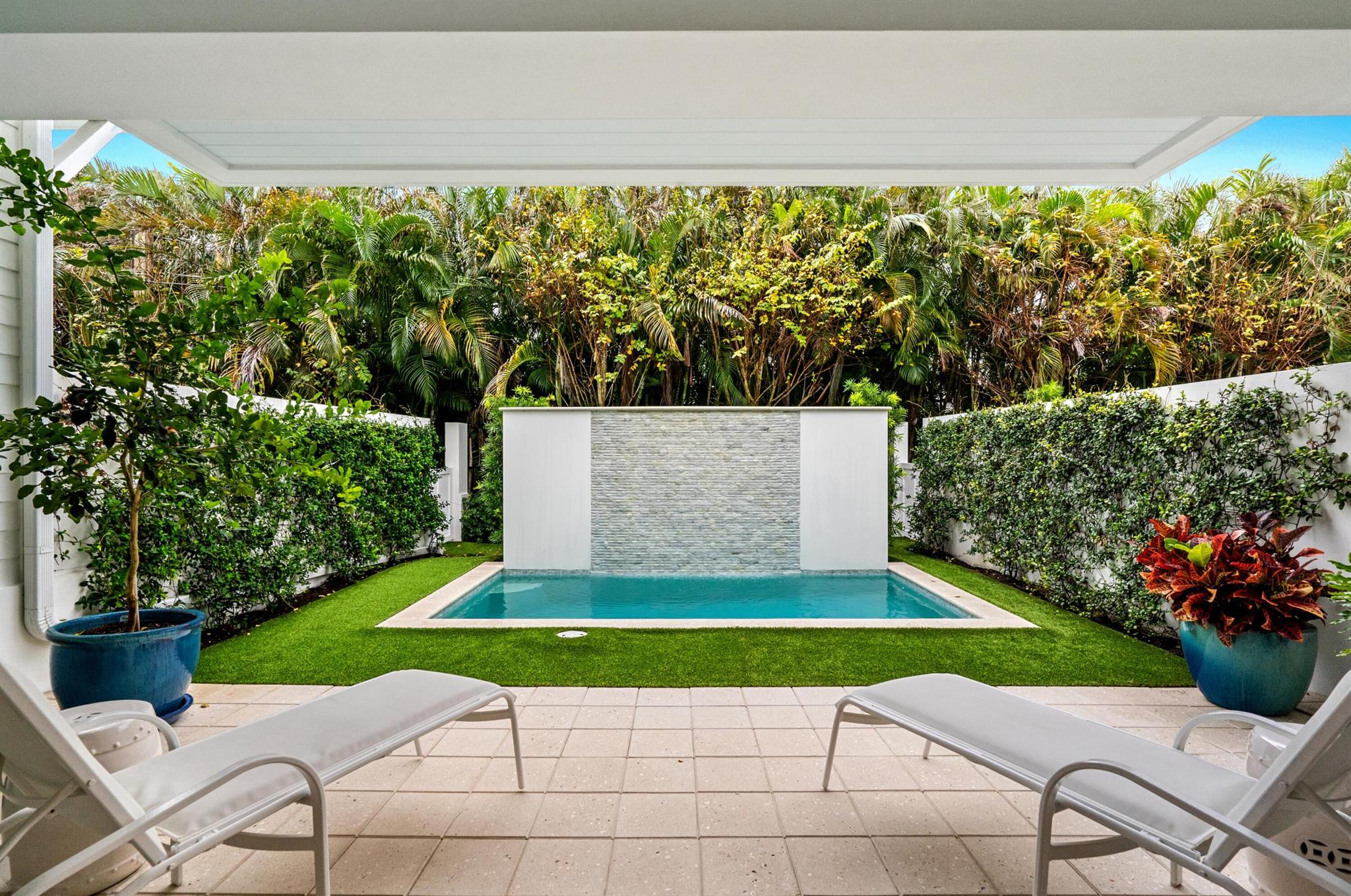 SEAGLASS COTTAGES - Residential