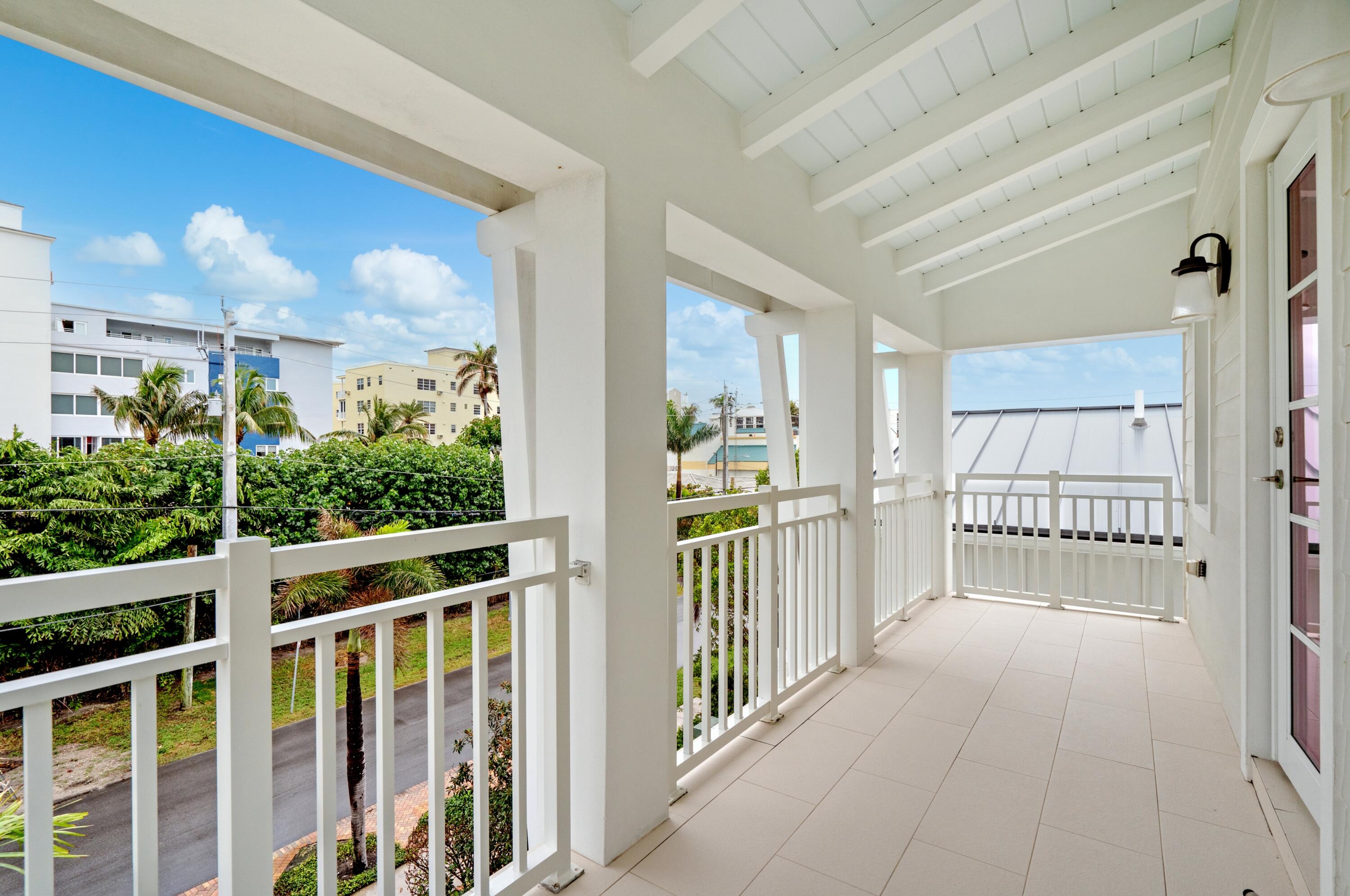 SEAGLASS COTTAGES - Residential