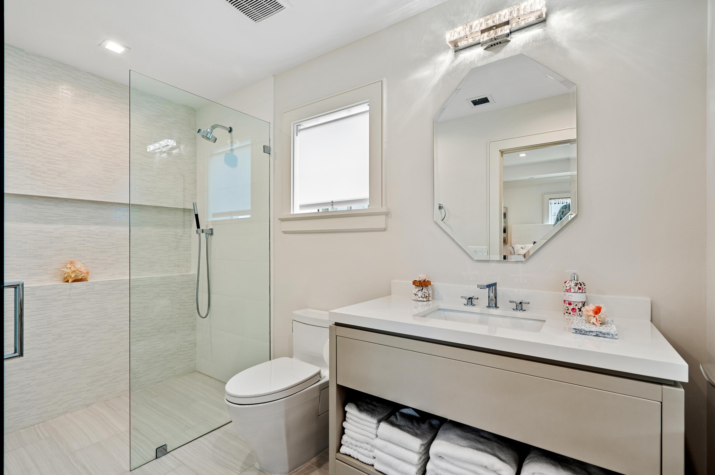 SEAGLASS COTTAGES - Residential