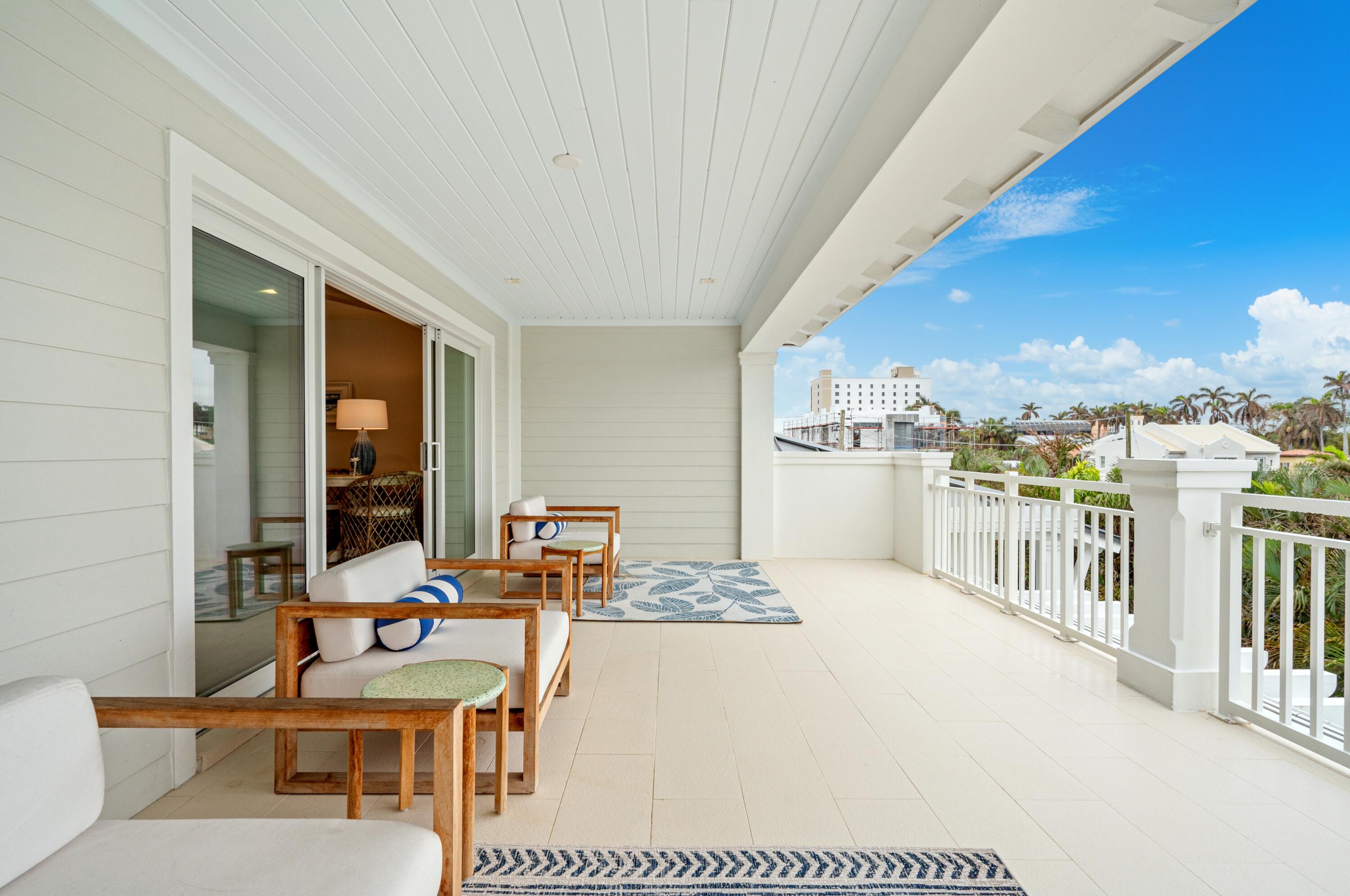 SEAGLASS COTTAGES - Residential