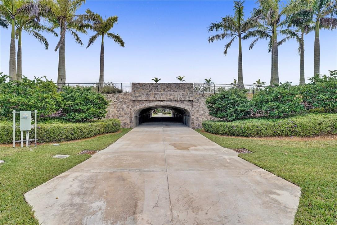 CASCATA AT MIRALAGO - Residential