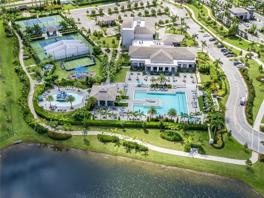 CASCATA AT MIRALAGO - Residential