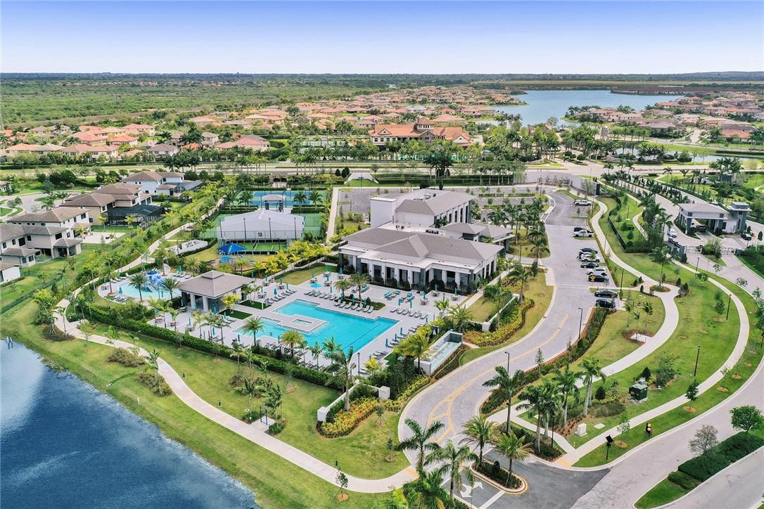 CASCATA AT MIRALAGO - Residential