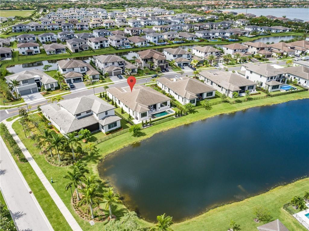 CASCATA AT MIRALAGO - Residential