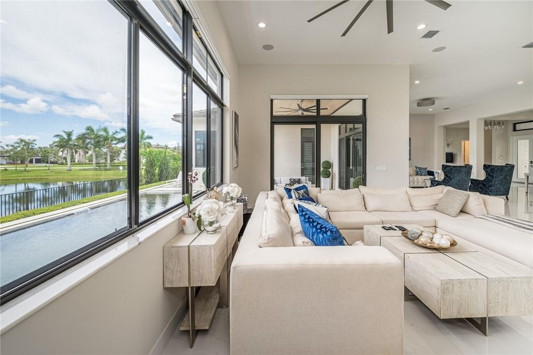 CASCATA AT MIRALAGO - Residential