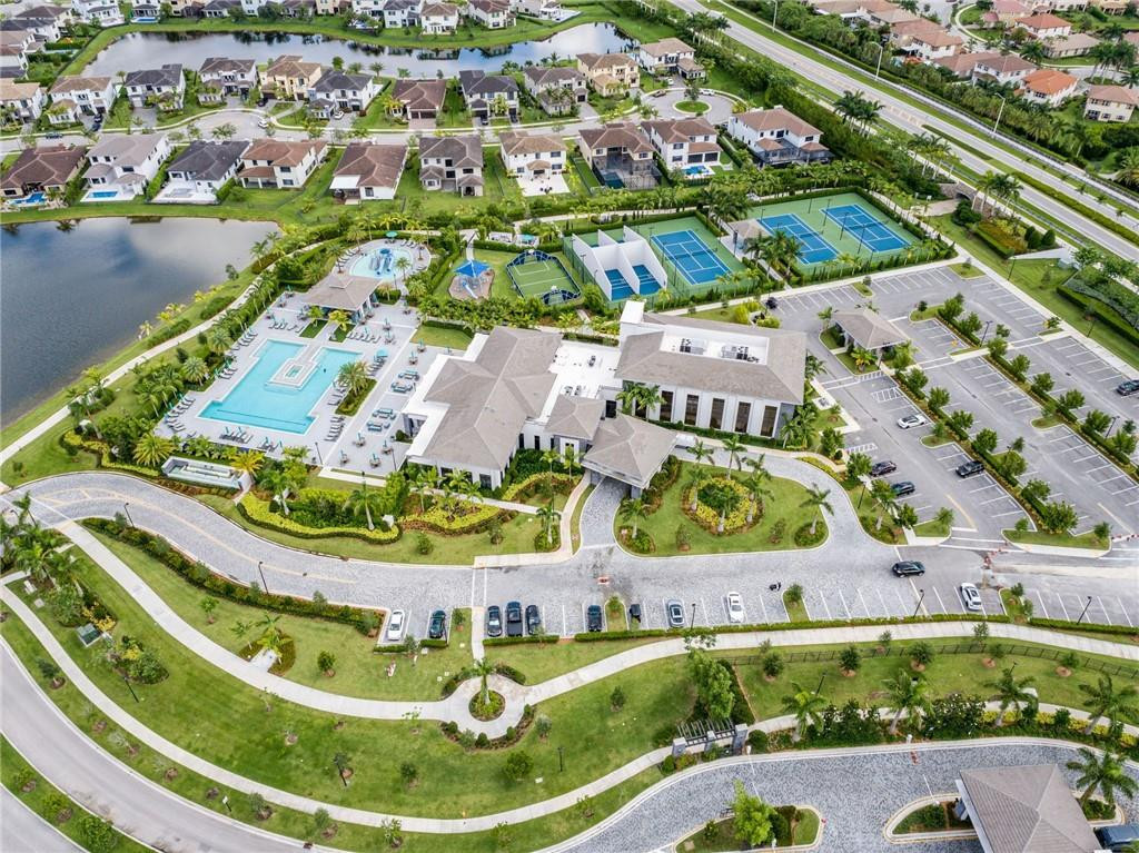 CASCATA AT MIRALAGO - Residential