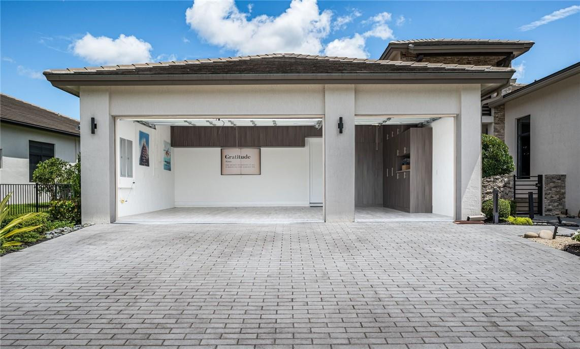 CASCATA AT MIRALAGO - Residential