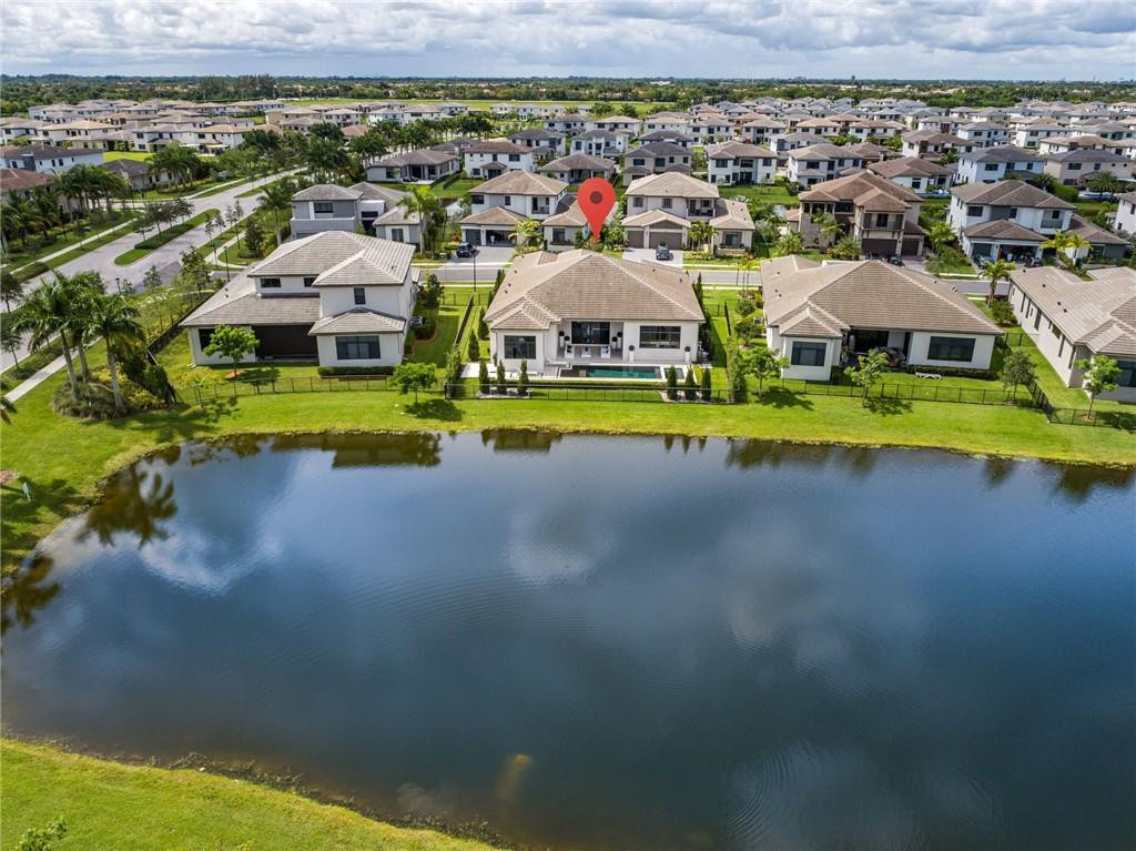 CASCATA AT MIRALAGO - Residential