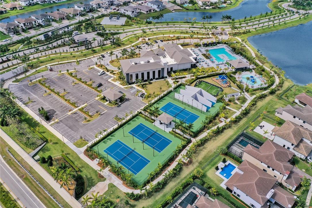 CASCATA AT MIRALAGO - Residential