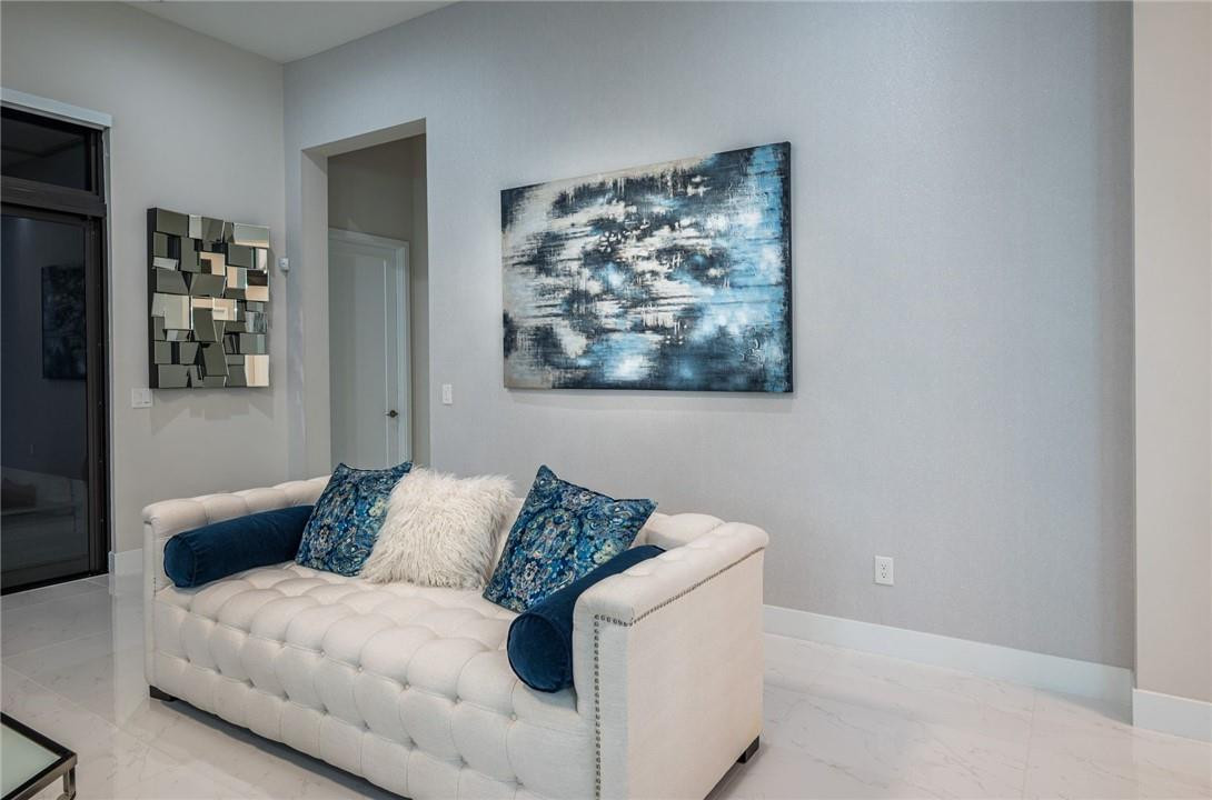 CASCATA AT MIRALAGO - Residential