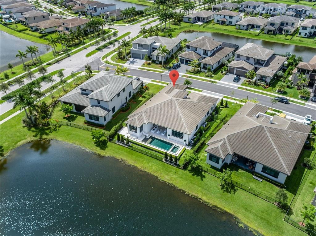 CASCATA AT MIRALAGO - Residential