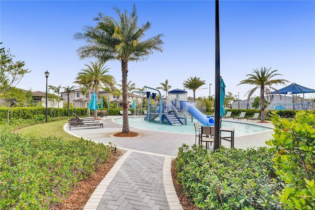 CASCATA AT MIRALAGO - Residential