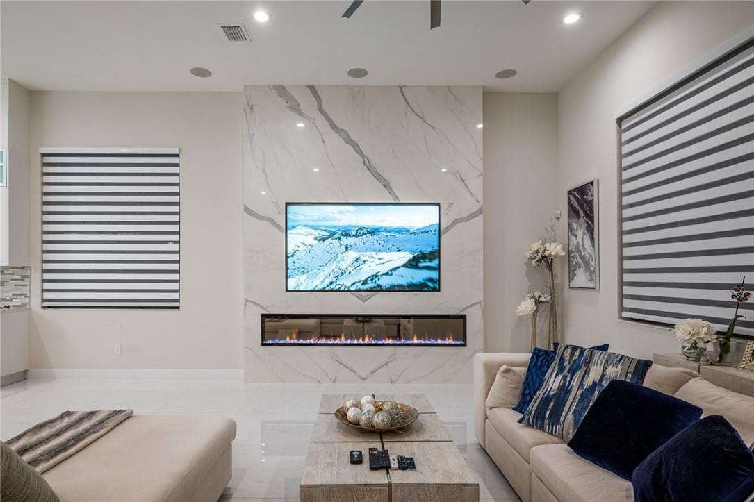 CASCATA AT MIRALAGO - Residential