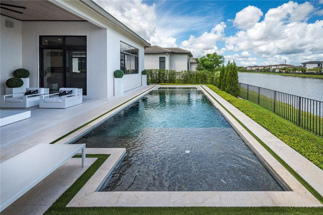 CASCATA AT MIRALAGO - Residential