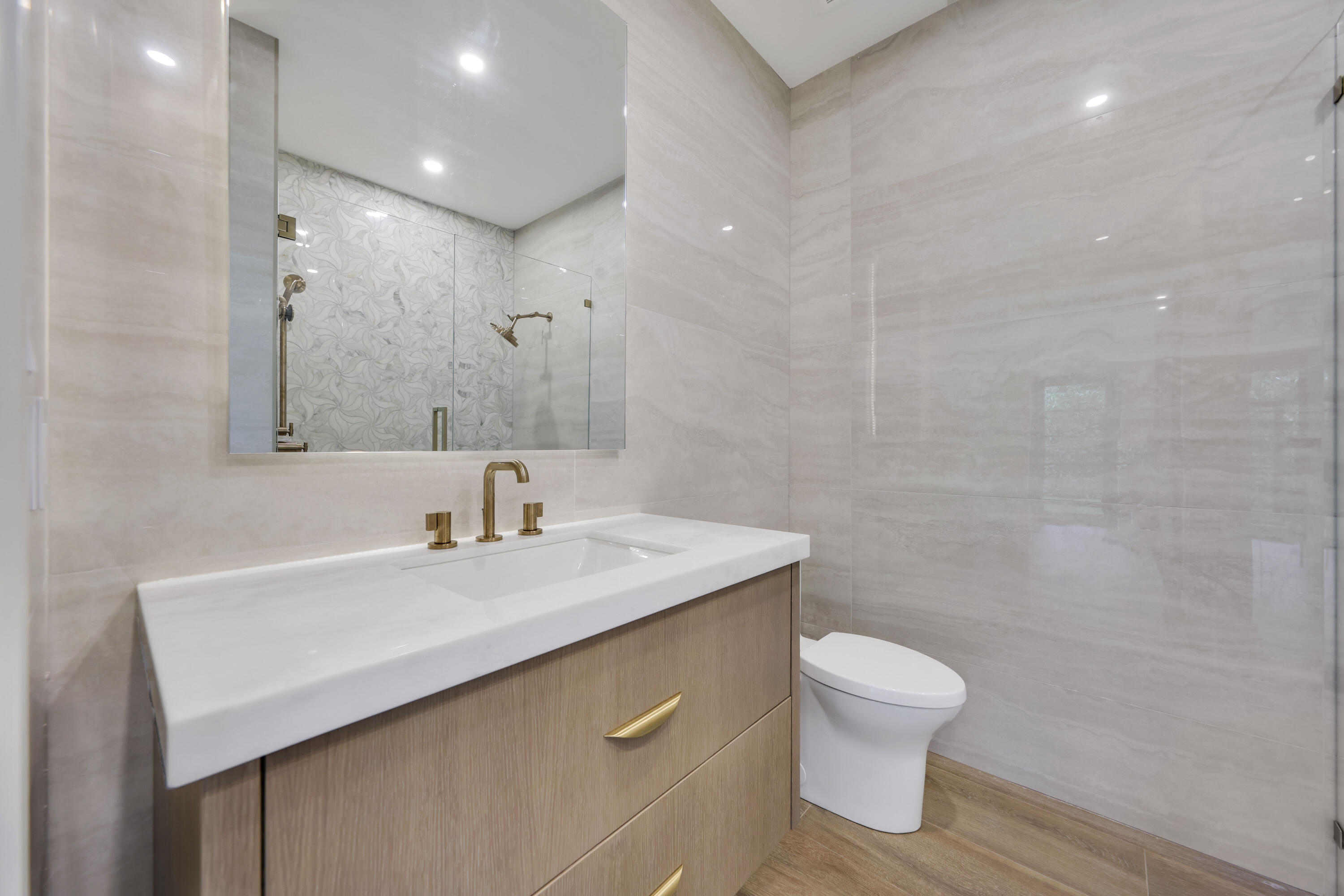 PAR CLUB CIRCLE UNIT 3 B VILLAGE OF GOLF ON AM-98 - Residential